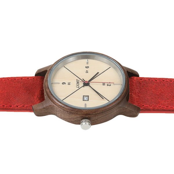 Montre tendance homme Baïkal en bois avec bracelet cuir vintage rouge vermillon